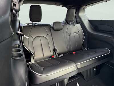 2026 Chrysler Pacifica, $49370. Photo 12