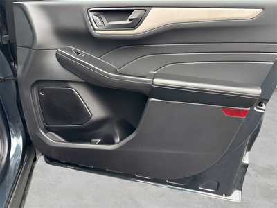 2022 Ford Escape, $19990. Photo 9