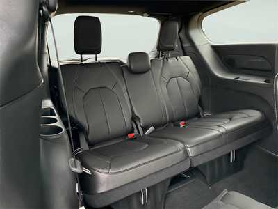 2026 Chrysler Pacifica, $45816. Photo 12