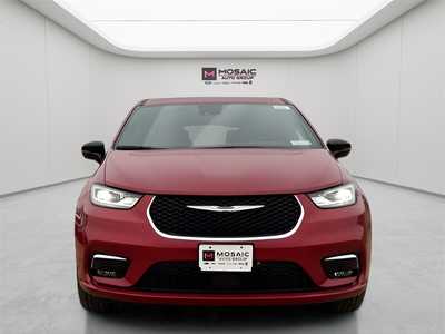 2026 Chrysler Pacifica, $45816. Photo 2