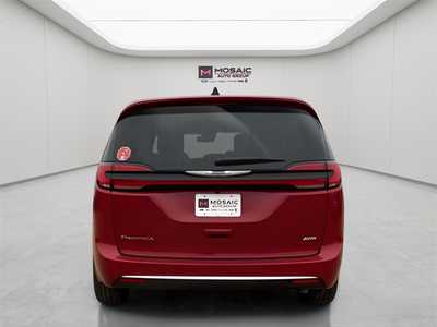 2026 Chrysler Pacifica, $45816. Photo 6