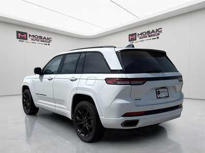 2025 Jeep Grand Cherokee, $45305. Photo 5