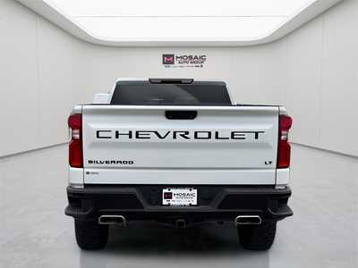 2021 Chevrolet 1500 Crew Cab, $39990. Photo 6