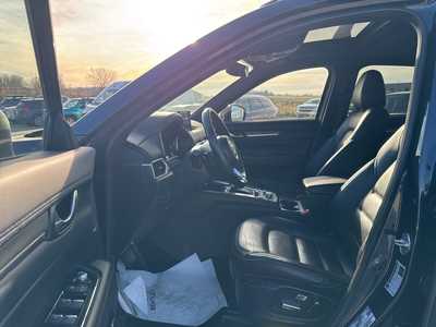 2020 Mazda CX-5, $25990. Photo 6