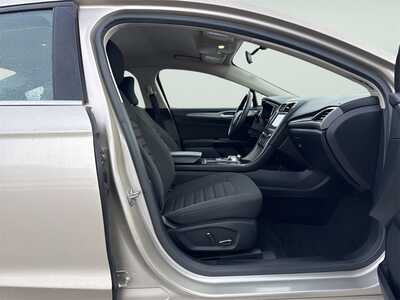 2017 Ford Fusion, $11990. Photo 10