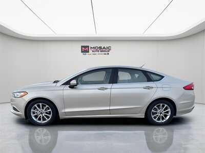 2017 Ford Fusion, $11990. Photo 4