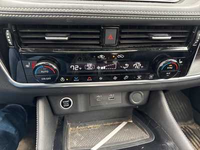 2021 Nissan Rogue, $20990. Photo 8