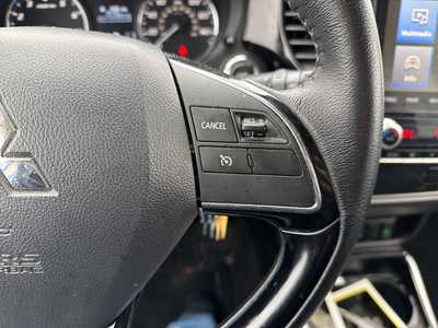 2020 Mitsubishi Outlander, $16990. Photo 11