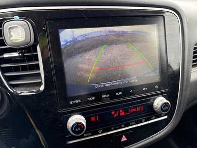 2020 Mitsubishi Outlander, $16990. Photo 8
