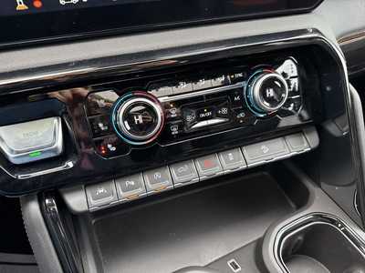 2025 GMC 1500 Crew Cab, $59990. Photo 9