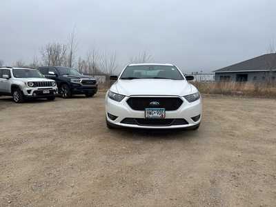 2015 Ford Taurus, $12990. Photo 2
