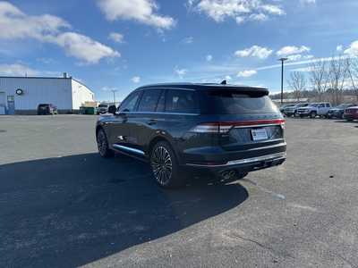 2024 Lincoln Aviator, $66990. Photo 5