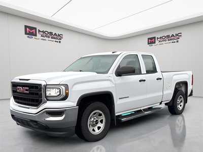 2017 GMC 1500 Ext Cab, $18990. Photo 3