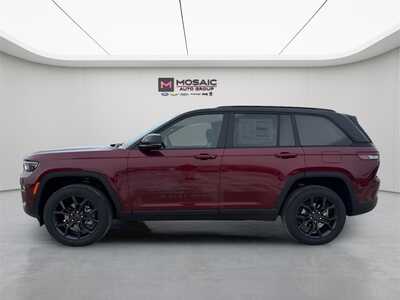 2025 Jeep Grand Cherokee, $43956. Photo 4