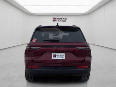 2025 Jeep Grand Cherokee, $43956. Photo 6