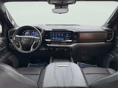 2024 Chevrolet 2500 Crew Cab, $69490. Photo 12