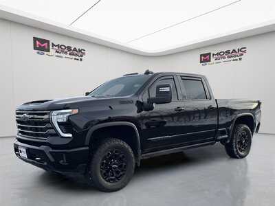 2024 Chevrolet 2500 Crew Cab, $72990. Photo 3