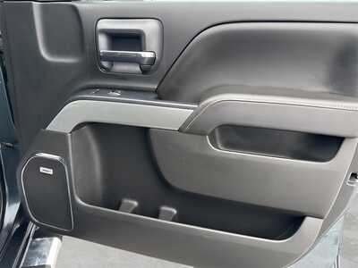2017 Chevrolet 1500 Crew Cab, $19490. Photo 9