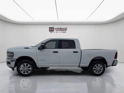 2026 RAM 3500 Crew Cab, $56199. Photo 4