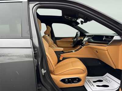 2024 Jeep Grand Cherokee L, $46990. Photo 10