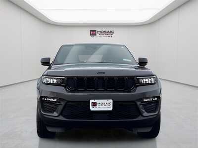 2025 Jeep Grand Cherokee, $46456. Photo 2