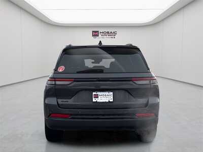 2025 Jeep Grand Cherokee, $46456. Photo 6