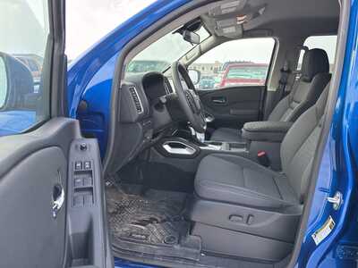 2024 Nissan Frontier, $32990. Photo 6