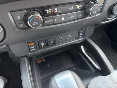 2024 Nissan Frontier, $32990. Photo 8