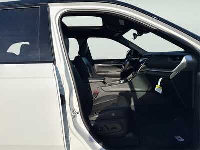 2025 Jeep Grand Cherokee, $45938. Photo 11