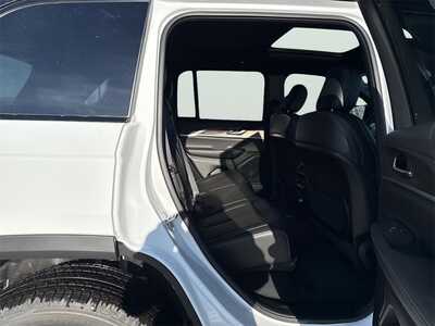 2025 Jeep Grand Cherokee, $45938. Photo 12