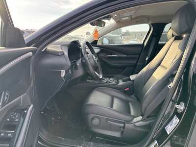 2025 Mazda CX-30, $22990. Photo 6