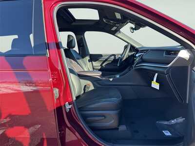 2025 Jeep Grand Cherokee L, $43068. Photo 11