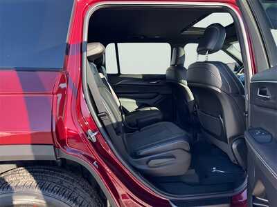 2025 Jeep Grand Cherokee L, $43068. Photo 12