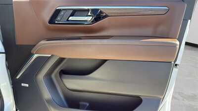 2025 Chevrolet Tahoe, $82990. Photo 10