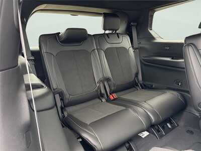 2025 Jeep Grand Cherokee L, $42550. Photo 12