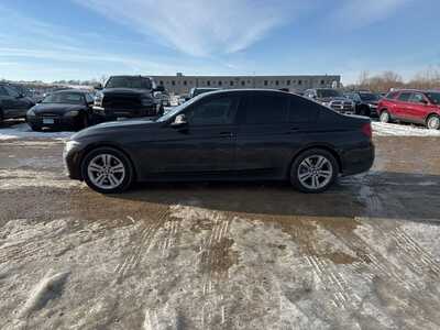 2016 BMW 3 Series, $13990. Photo 4