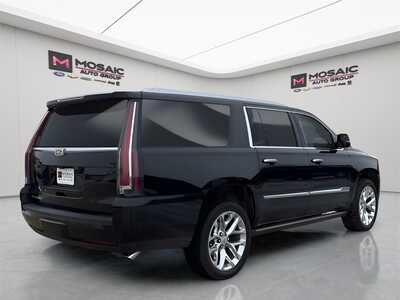 2019 Cadillac Escalade ESV, $36990. Photo 9