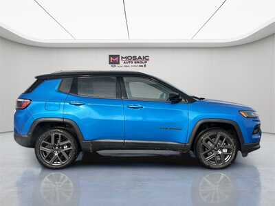 2026 Jeep Compass, $33692. Photo 9