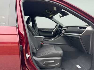 2025 Jeep Grand Cherokee, $34314. Photo 10