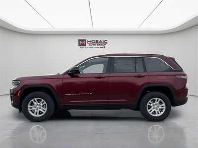 2025 Jeep Grand Cherokee, $34314. Photo 4