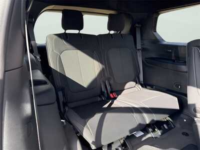 2025 Jeep Grand Cherokee L, $35974. Photo 11