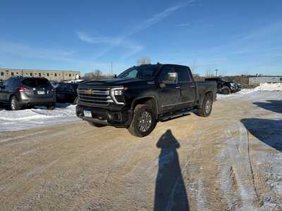 2025 Chevrolet 3500 Crew Cab, $75990. Photo 3