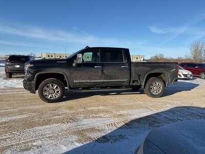 2025 Chevrolet 3500 Crew Cab, $75990. Photo 4