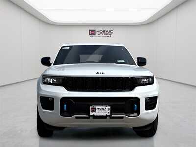 2025 Jeep Grand Cherokee, $50555. Photo 2