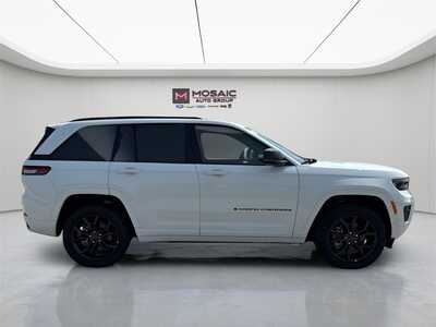 2025 Jeep Grand Cherokee, $50555. Photo 8