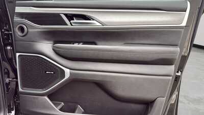 2026 Jeep Grand Wagoneer, $79634. Photo 10