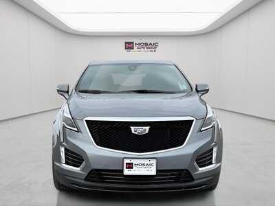 2021 Cadillac XT5, $28190. Photo 2