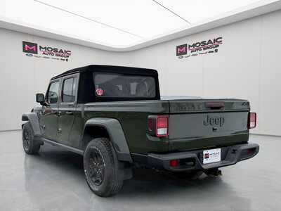 2022 Jeep Gladiator, $29190. Photo 5