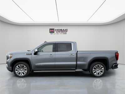 2022 GMC 1500 Crew Cab, $44990. Photo 4