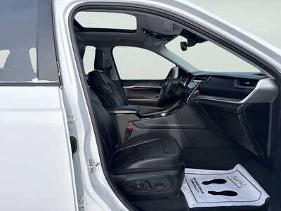 2023 Jeep Grand Cherokee L, $31190. Photo 11